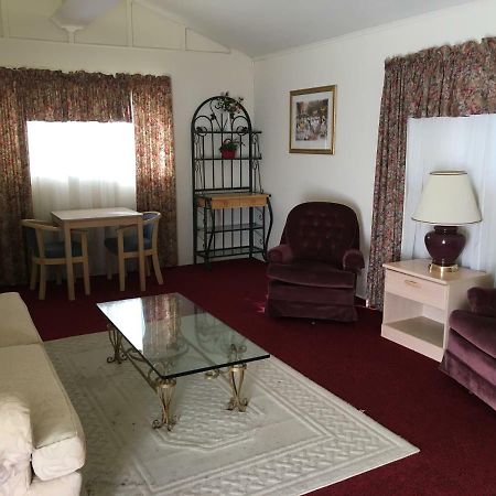 Azure Hills Inn And Suites Φρέντερικσμπεργκ Εξωτερικό φωτογραφία