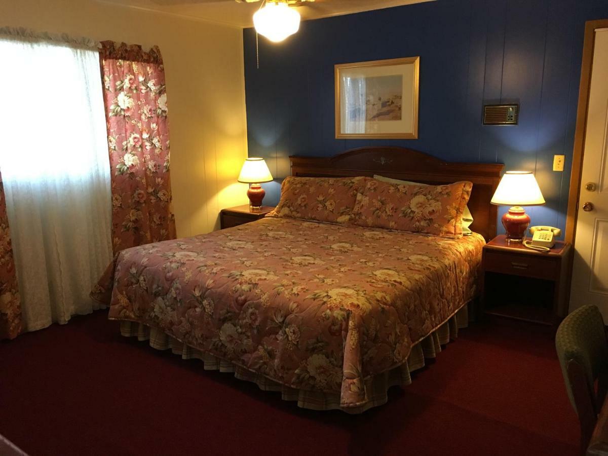 Azure Hills Inn And Suites Φρέντερικσμπεργκ Εξωτερικό φωτογραφία